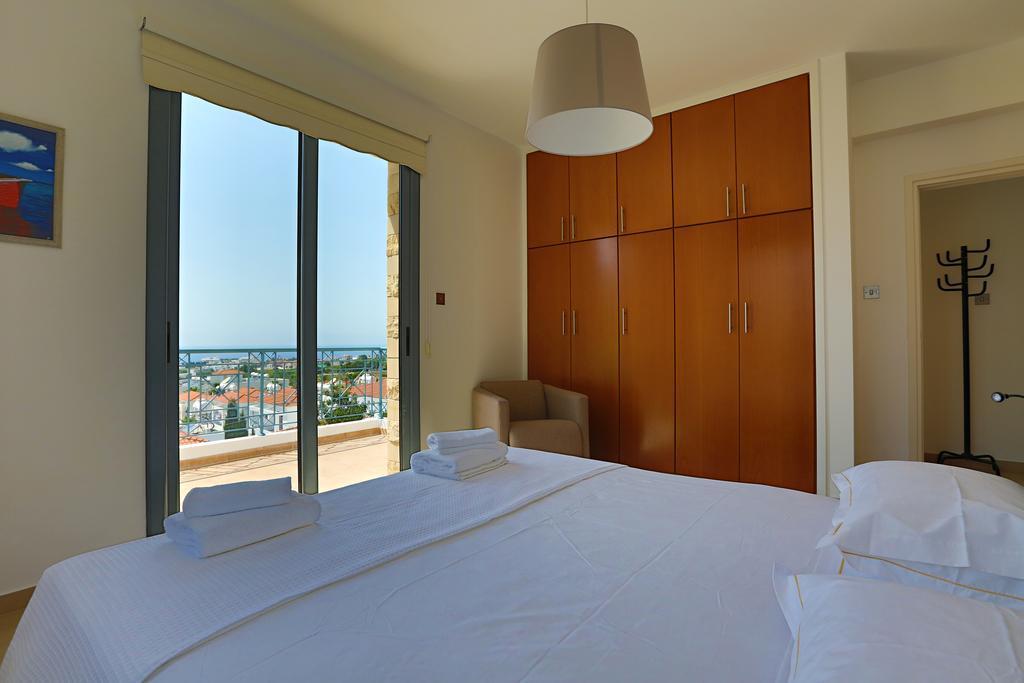 Villa Infinite Blu Paphos Exterior photo